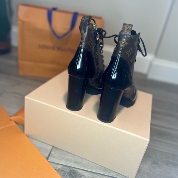 COPY - Stair Trail Louis Vuitton Boots - Picture 11 of 13